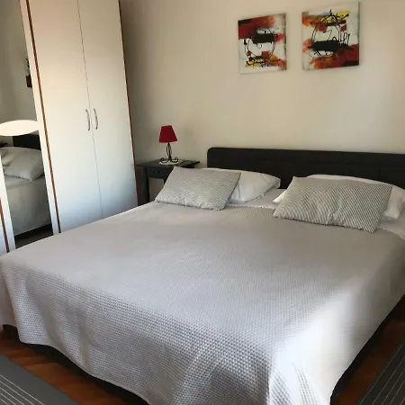 Apartamento Mirna With Parking *