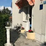 Mirna With Parking Apartment Lovran